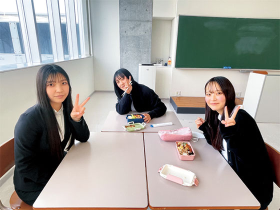 明るい仲間たち