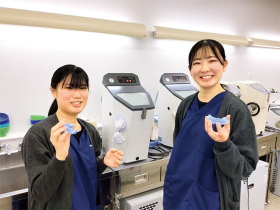 授業 4限目（歯冠修復技工学実技）