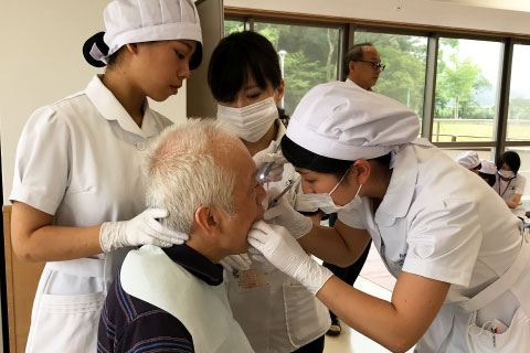 臨地・臨床実習（老人・障害者福祉施設・養護学校歯磨き指導・総合病院）