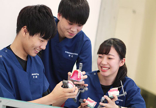 衛生士科・技工士科体験学習