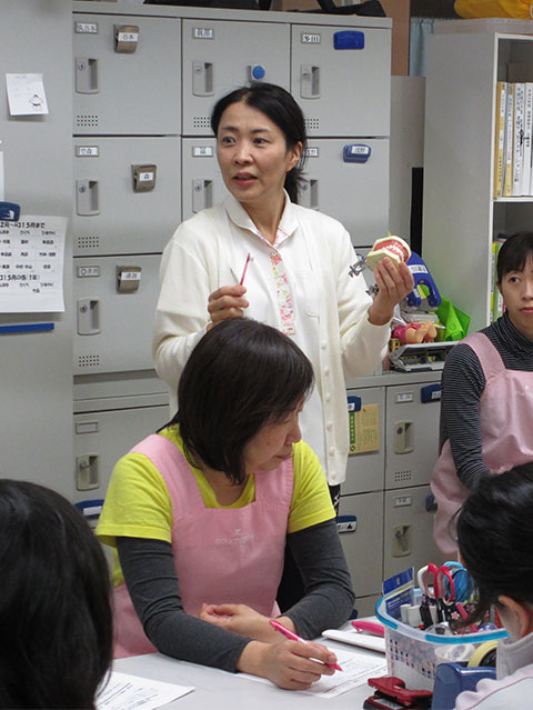 老人保健施設さわやか社 勤務風景