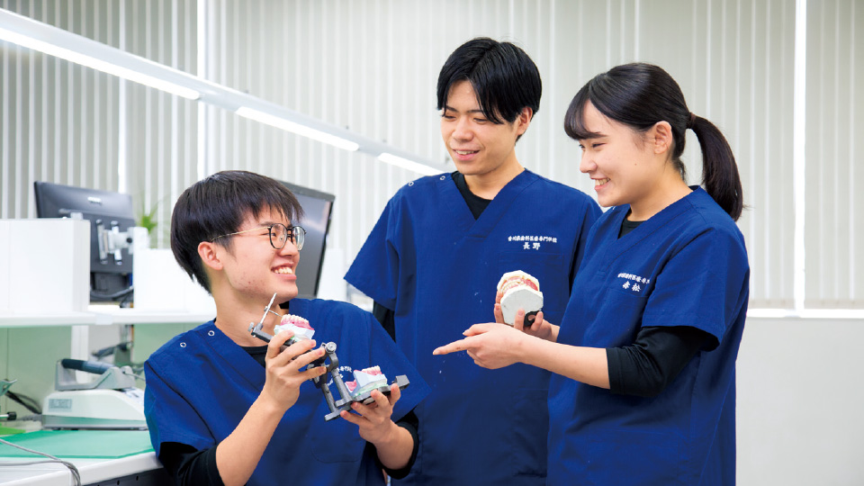 歯科技工実習