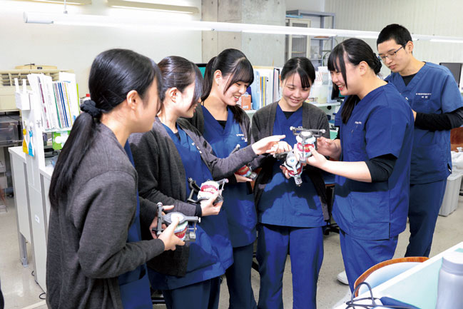 歯科技工実習