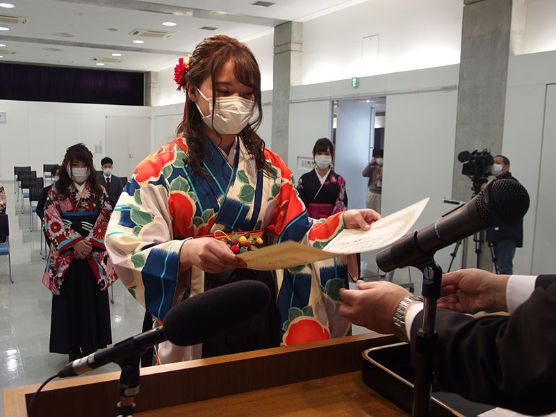 3月7日(土)卒業証書伝達式を挙行