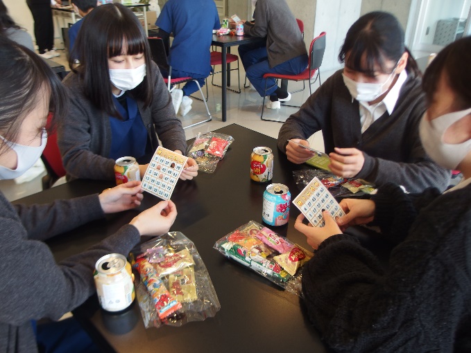 彫刻大会&クリスマス会(技工士科)