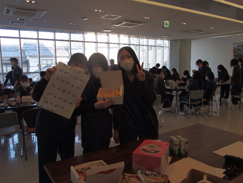 彫刻大会&クリスマス会(技工士科)