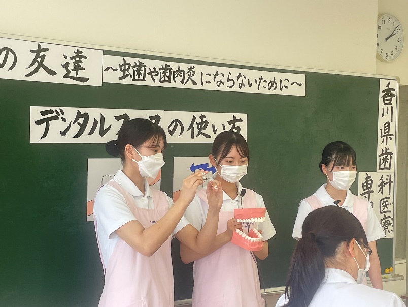 小学校歯磨き指導(衛生士科)