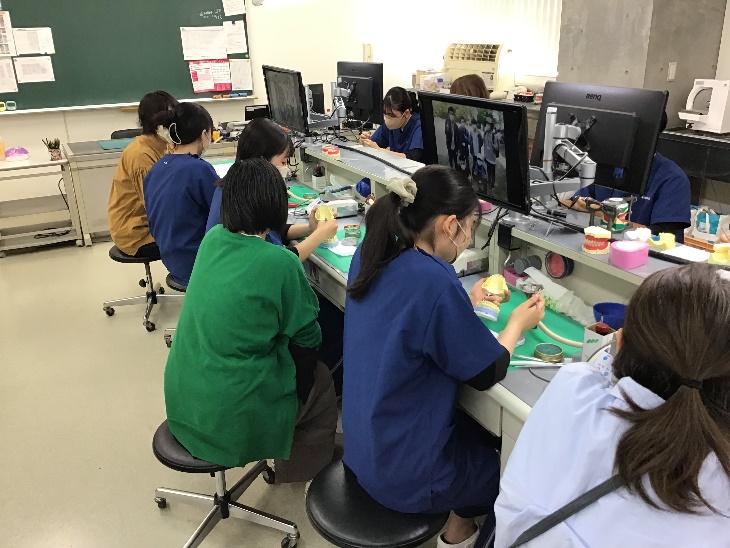 保護者会(技工士科1年)