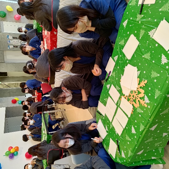 クリスマス会&彫刻大会(技工士科)
