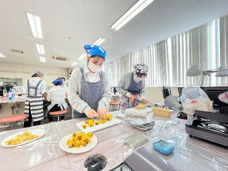 調理実習(衛生士科)