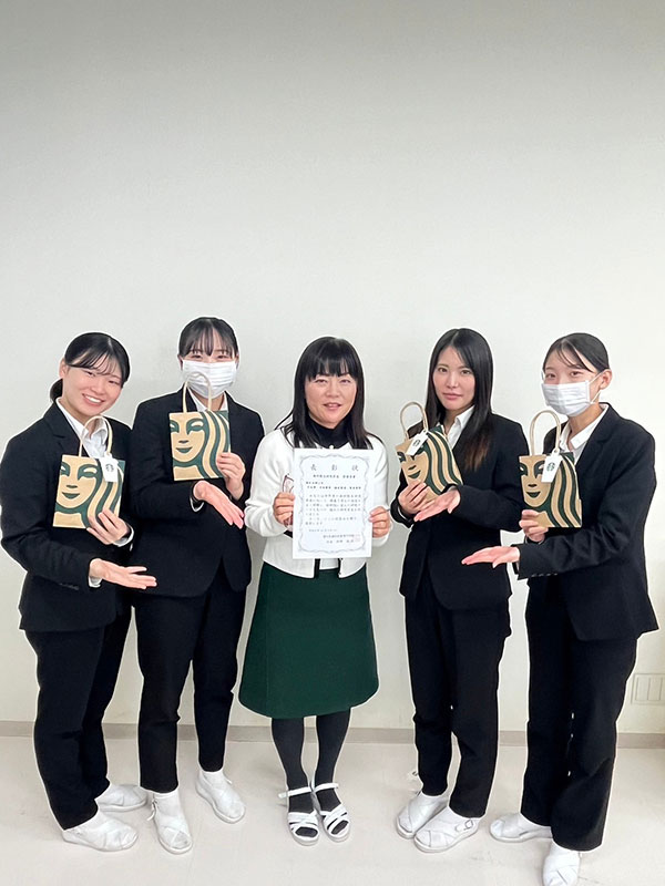 衛生士科3年生 衛生研究発表