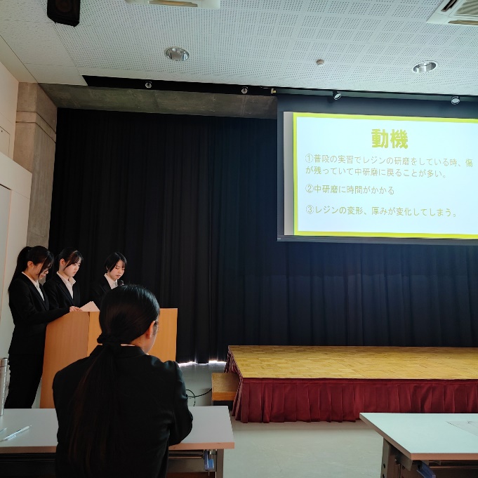 卒業製作発表会(技工士科)