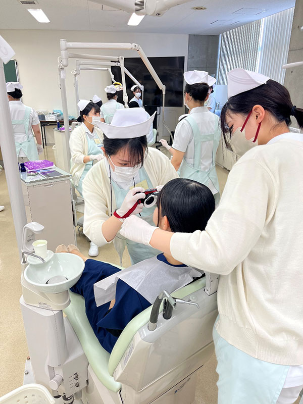 技工士科模擬患者実習(衛生士科)