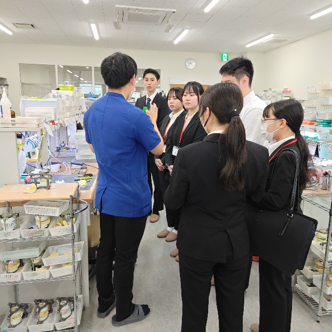 企業見学(技工士科)