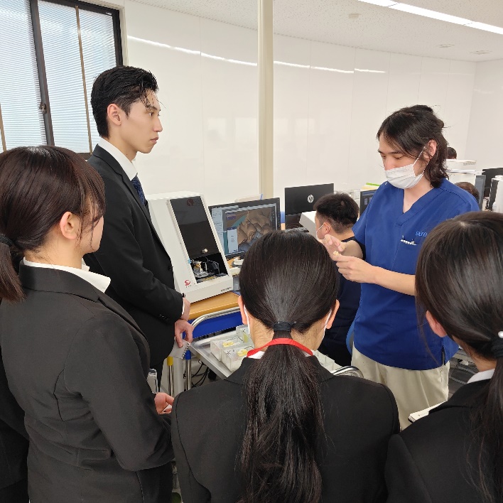 企業見学(技工士科)